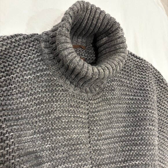 UGG Sweaters I Ugg Chunky Knit Grey Turtleneck Poncho Sweater (One Size) - Picture 8 of 8